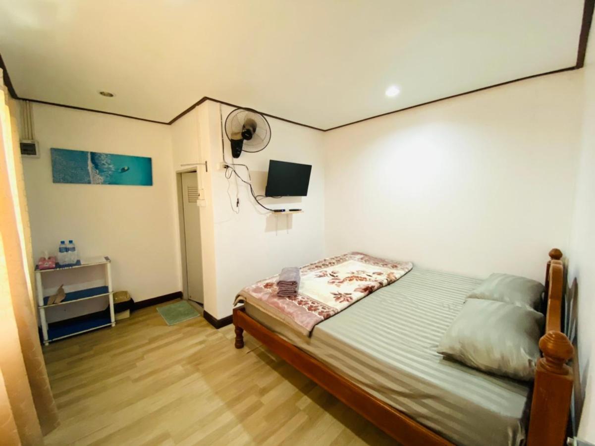 เอนกาย อิงเขา Apartment Khao Kho Exterior photo